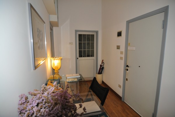 Casa Veronica - Entrance - Study 7_low